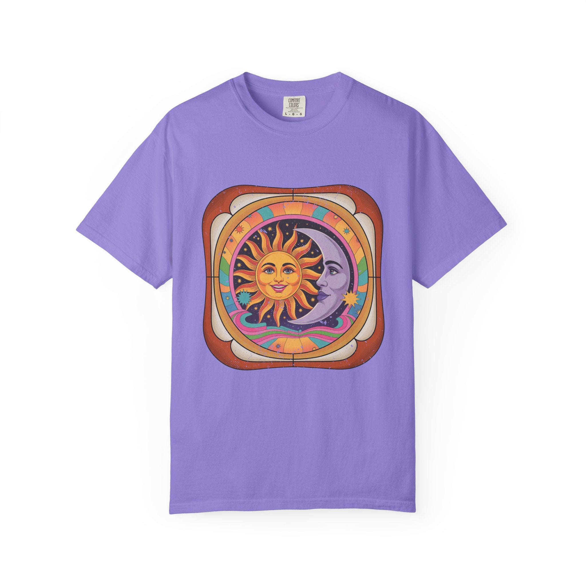 Vintage Sun and Moon Celestial T-Shirt – Retro 70s Astrology Graphic Tee