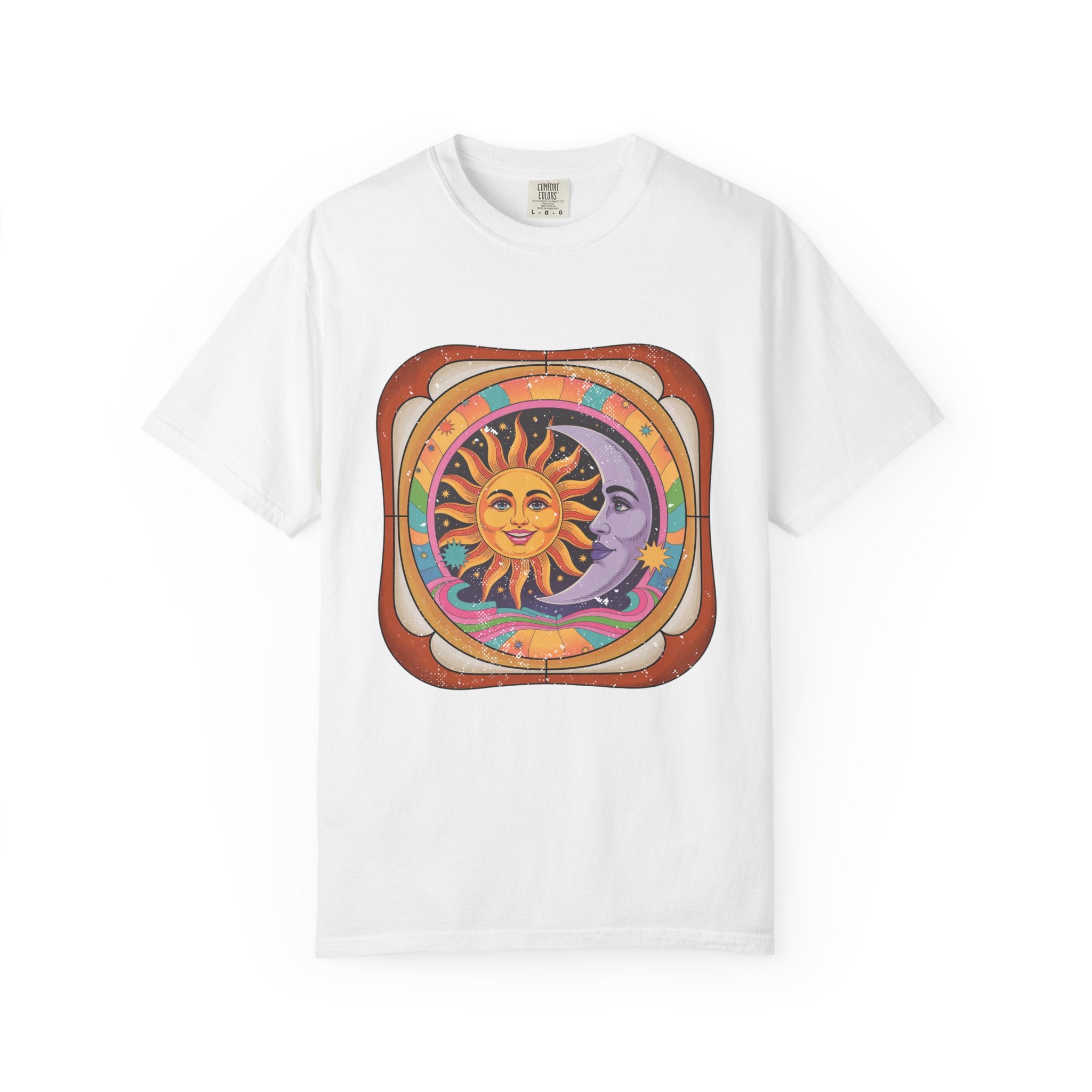 Vintage Sun and Moon Celestial T-Shirt – Retro 70s Astrology Graphic Tee