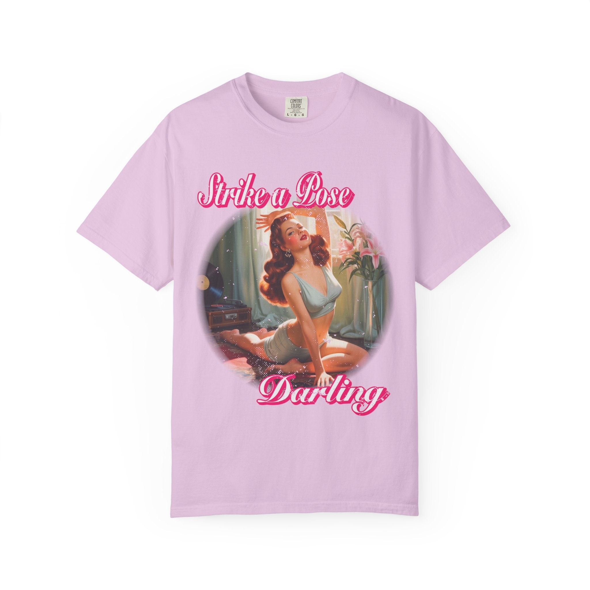 Vintage Pin-Up "Strike a Pose Darling" Graphic Tee – Retro 50s Aesthetic T-Shirt