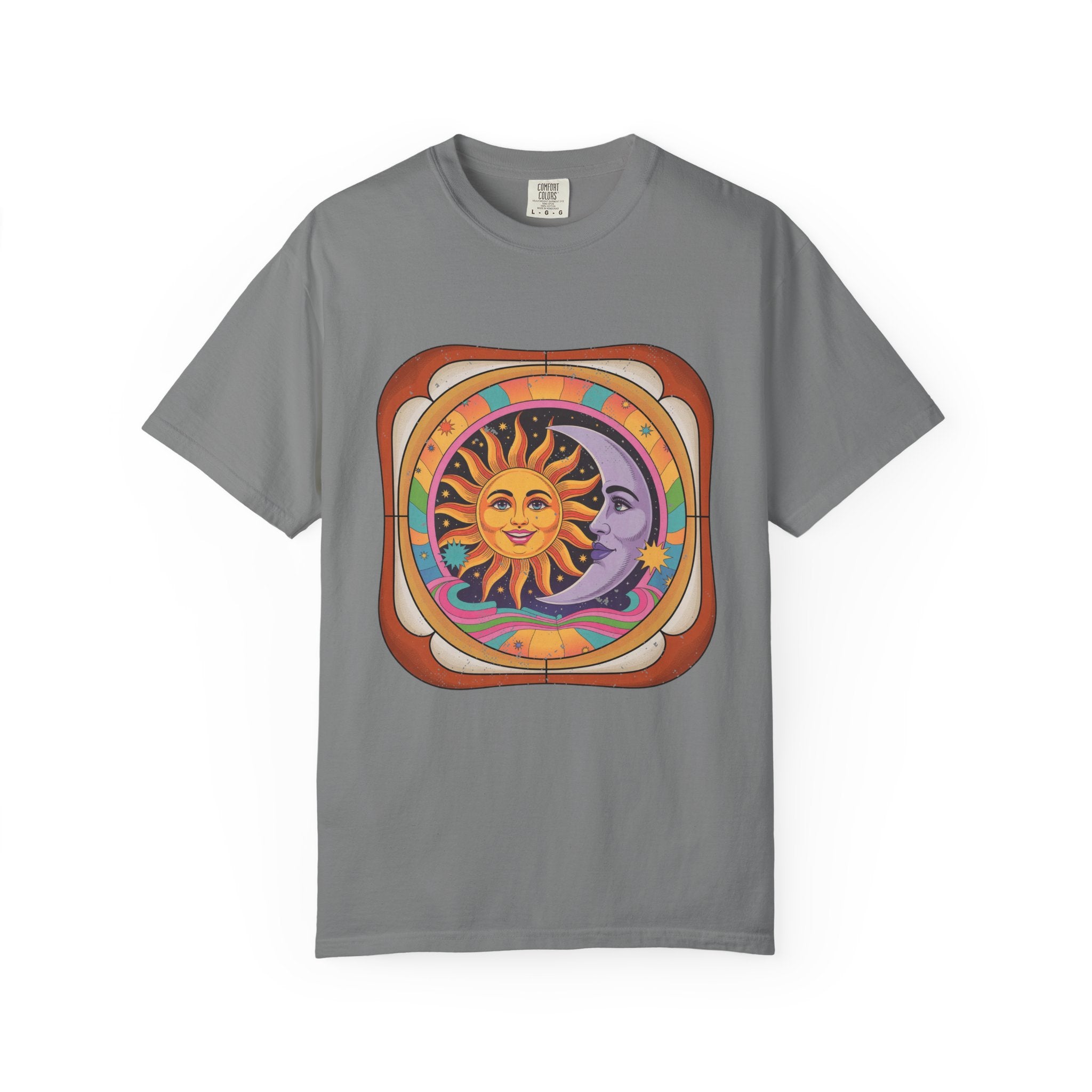 Vintage Sun and Moon Celestial T-Shirt – Retro 70s Astrology Graphic Tee